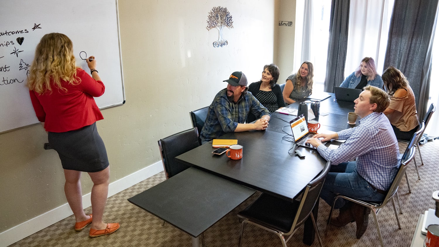 Peppershock-Crew-Conference-Room-Meeting-007-2